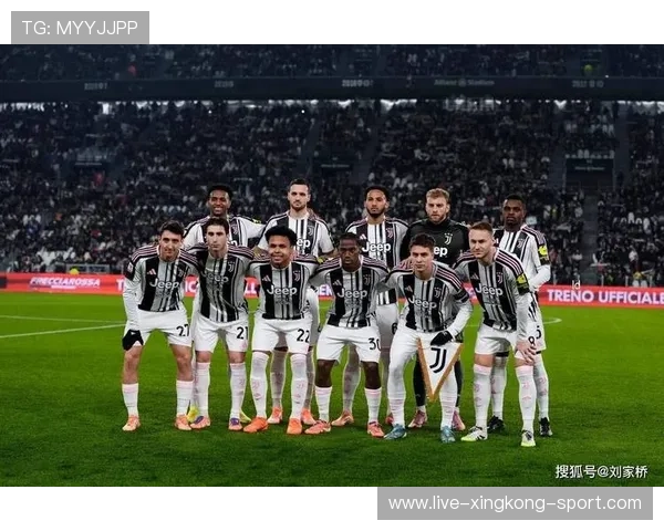 尤文门前混战冷静收下进球：足球场上的冷静与决断力