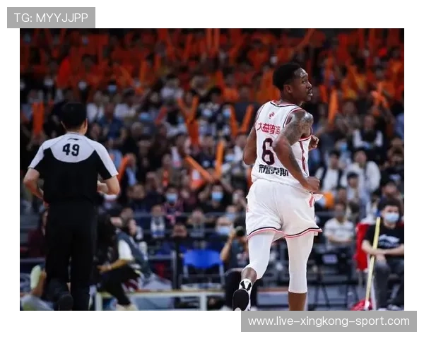 广东宏远逆袭青岛,马尚-布鲁克斯砍下全场最高分 广东宏远逆袭青岛,马尚-布鲁克斯砍下全场最高分